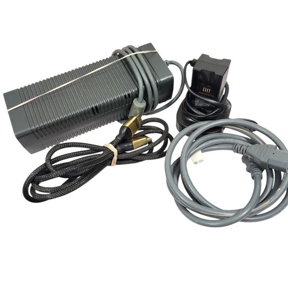 MICROSOFT Xbox 360 ELITE RESIDENT Evil 5 LIMITED EDITION CONSOLE BUNDLE GAMES - Picture 5 of 9